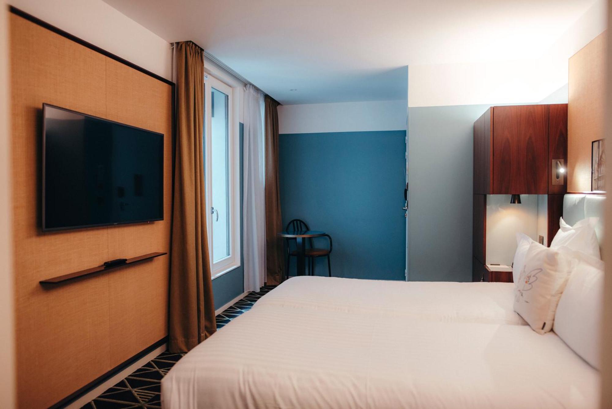 Hotel Eiffel Blomet Париж Екстериор снимка